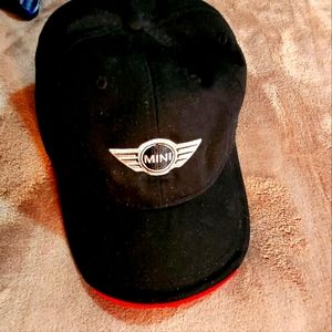 Mini Cooper Embroidered Logo Wings Hat black & red never used !